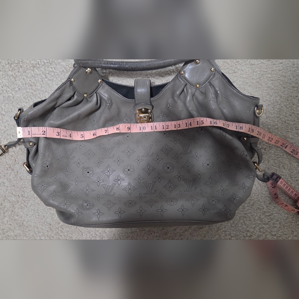 Louis Vuitton XL Mahina Bag Elephant Gray